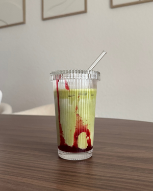 Gobelet en verre à emporter pour les déplacements
